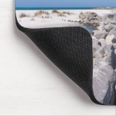 Mitten in der Muschel Jetty Mousepad (Ecke)