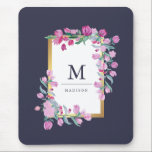 Mitternacht Blume Blue, Gold und Pink Bougainville Mousepad<br><div class="desc">Dieses wunderschöne Mauspad mit einem dunkelblauen Hintergrund und einem goldenen Rahmen aus Imitaten,  umgeben von hübschen rosa Bougainvillea-Blume. Personalisieren Sie mit Ihrem Namen und Monogramm,  um es zu Ihrem eigenen zu machen. Wir haben Kunst aus LABFreations benutzt.</div>