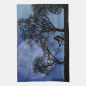 Mitternacht Radtour Geschirrtuch (Vertikal)