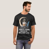 Mitternachts-Coding Powered By Triple Shot Latte P T-Shirt (Vorne ganz)