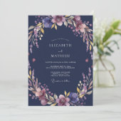 Mitternachts-Malven-Wildblumen-Hochzeit Einladung (Stehend Vorderseite)