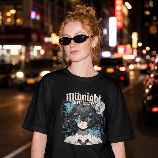 Mitternachts-Schmetterlinge – Gothic Anime Mädchen T-Shirt