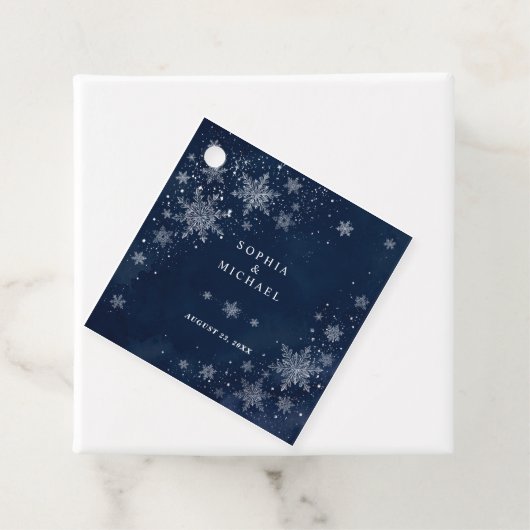 Mitternachts-Schneeflocken Winterhochzeit Geschenkanhänger (Beispiel)