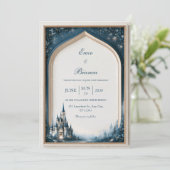 Mitternachts-Teal-Schloss-Gotischer-Bogen-Hochzeit Einladung (Stehend Vorderseite)
