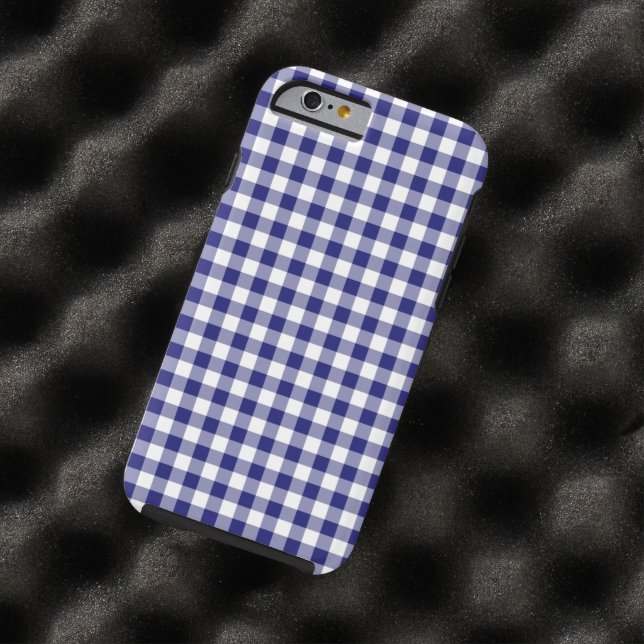 Mitternachtsblau und weiß gekreuztes Gingham-Muste Case-Mate iPhone Hülle (Beispiel)