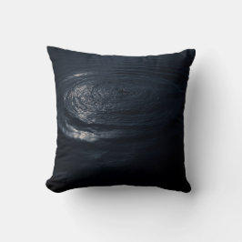 Mitternachtsblaue Ozeanwelle Minimalistisch Kissen