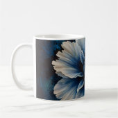 Mitternachtsblossom: Bezaubernde blaue Blume Kunst Kaffeetasse (Links)