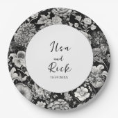 Mitternachtsblut: Eine dunkle Blumenhochzeit Pappteller (Vorderseite)