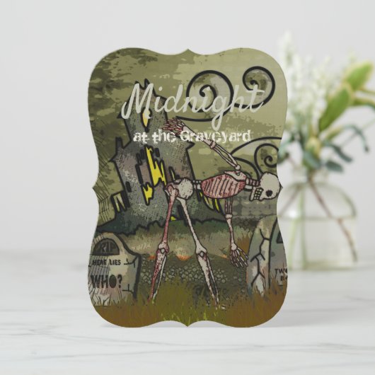Mitternachtsgraveyard Whimsical HALLOWEEN-PARTY Einladung (Stehend Vorderseite)