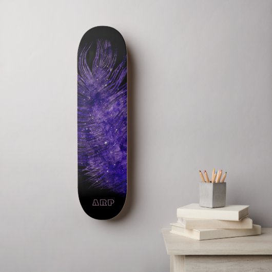*~* Mitternachtshimmel Boho Kosmische Feather Lila Skateboard (Wandkunst)