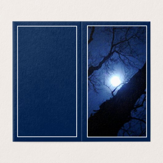 Mitternachtvollmond durch großen Baum (Außenseite Aufgefaltet)