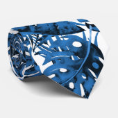 Mittlere Denim Blue Tropical Palm Blätter Island N Krawatte (Gerollt)