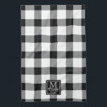 Mittlere rustikale Buffalo-Karo Monogramm Name Jah Geschirrtuch<br><div class="desc">Unser mittelgroßes Büffel-Karo kariert in Schwarz-Weiß mit schwarz-grauem Rand,  schwarzem Emblem für Ihren Monogramm-Anfangs-,  Familiennamen und etabliertes Jahr.  Ideal für rustikale,  ländlich-bzw. Blockhüttendekoration sowie Weihnachts- und Winterferien.</div>
