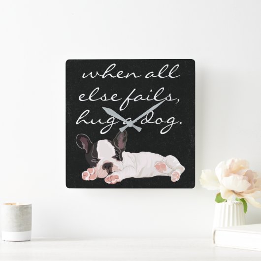 Mittlere Uhr "Hug a Dog" (Zuhause)