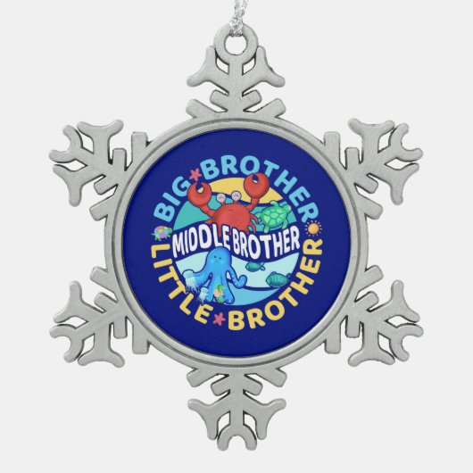 Mittlerer Bruder ist ein Groß und Kleiner Bruder Schneeflocken Zinn-Ornament (Vorderseite)