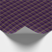 Mittlerer Lila und gelber Tartan Geschenkpapier (Ecke)