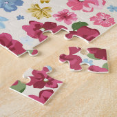 Mittsommerliche Wiese, blühende Pflanze. Puzzle (Seite)