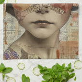 Mixed-Media-Collage-Porträtkunst (10) Geschirrtuch (Gefaltet)