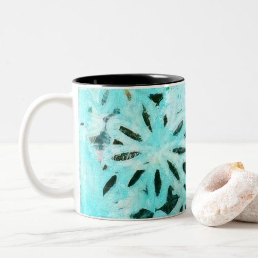 Mixed Media Daisy Art Zweifarbige Tasse (Mit Donut)