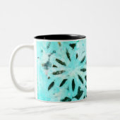 Mixed Media Daisy Art Zweifarbige Tasse (Links)