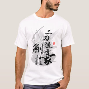 Miyamoto Musashi doppeltes Blatt Swordmaster T-Shirt