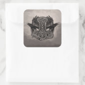 Mjolnir Der Hammer von Thor und Raben Quadratischer Aufkleber (Tasche)