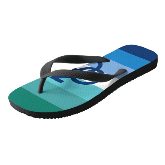 MLM Gay Male Pride Flag Badesandalen (Schrägansicht)
