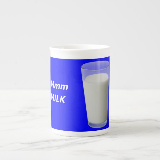 Mmm MILCH Porzellantasse (Vorderseite)