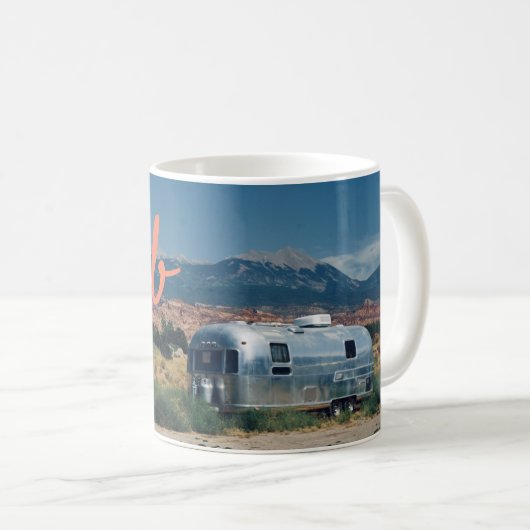 Moab Utah Trailer in der Wüste Tasse (VorderseiteRechts)