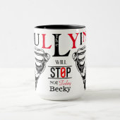 Mobbing, nicht heute Karen Tasse (Zentrum)