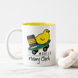 Mobile Notary Chick Riding Skateboard mit Journal Zweifarbige Tasse