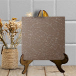 Mocha Brown Crackled Glaze Simple Modern Neutral Fliese<br><div class="desc">Die Keramik ist gekratzt und hat ein Imitat,  das auf einem mochafarbenen Hintergrund knistert. Sieht aus wie ein handgefertigtes Kunsthandwerk mit einem dekorativen,  aber schlichten und neutralen Look. Perfekt als Akzent allein oder kombiniert mit anderen Fliesenmotiven in einer Backsplash-Installation. Art & Design von Tuzi Williams.</div>