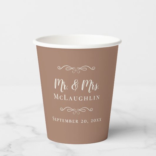 Mocha Brown Elegant Wedding Mr & Mrs Romantic Pappbecher (Vorderseite)