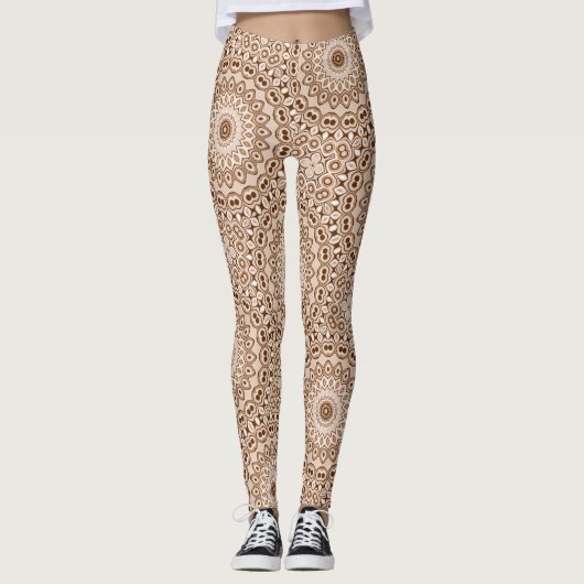 Mocha Brown Geometric Mandala Pattern Leggings (Vorderseite)