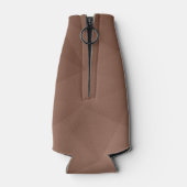Mocha Brown geometrisches Maschenmuster Monogram Flaschenkühler (Rückseite)