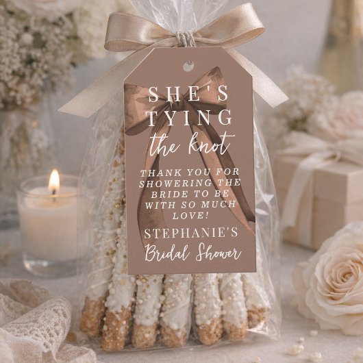 Mocha Brown Sie heiratet - Bogen Junggesellinnenab Geschenkanhänger