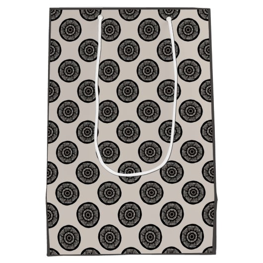 Mocha Brown Taupe Mocha Mittlere Geschenktüte (Rückseite)