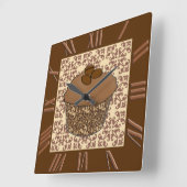 Mocha / Coffee Frosted Cupcake, Lace Background Quadratische Wanduhr (Winkel)