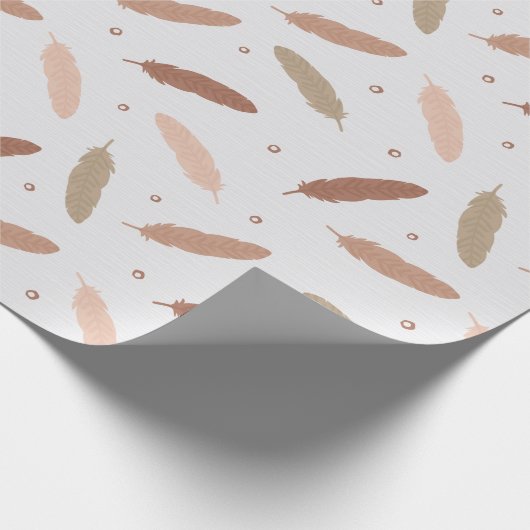 Mocha Mousse Feathers Wrapping Paper Geschenkpapier (Ecke)