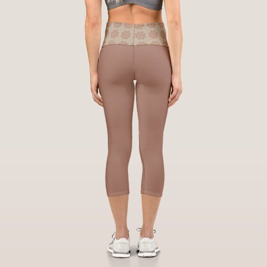 Mocha mousse gemustert High Waisted Capris (Rückseite)