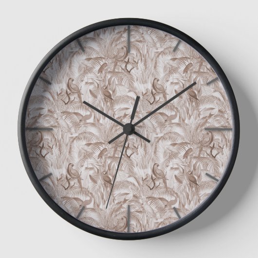 Mocha Mousse Tropical Birds and Palm Blätter Uhr (Vorderseite)