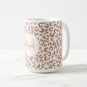Mocha Mousse und Cream Tan Leopard Muster Kaffeetasse (VorderseiteRechts)