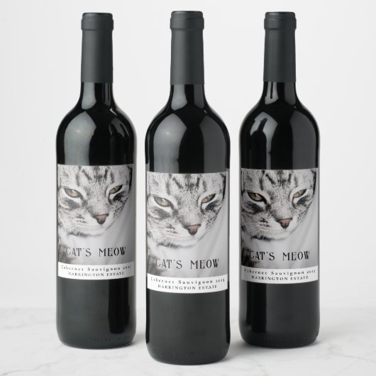 Mockup Cat's Meow Custom Wine Labels Weinetikett (Flaschen)