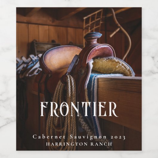 Mockup Frontier Saddle Western Custom Wine Labels Weinetikett (Einzelnes Label)