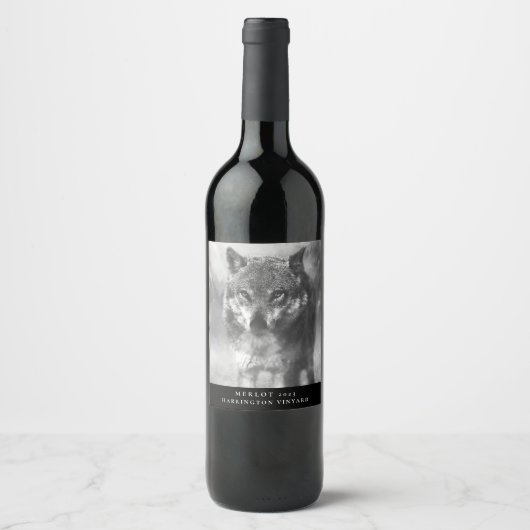 Mockup Wolf Custom Wine Labels Weinetikett (Vorderseite)