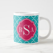 Mod Bright Blue Trellis Pink Monogram Jumbo-Tasse (Rechts)
