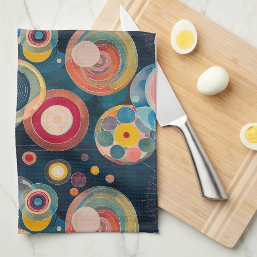 Mod Circles Mid Century im Stil von Hilma af Klint Geschirrtuch (Viertel Falte)