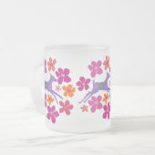 Mod Deer in der Wildblumen Tasse (Vorderseite Links)