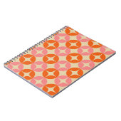 Mod Geometrisches Muster in Rosa und Orange Mitte Notizblock (Linke Seite)