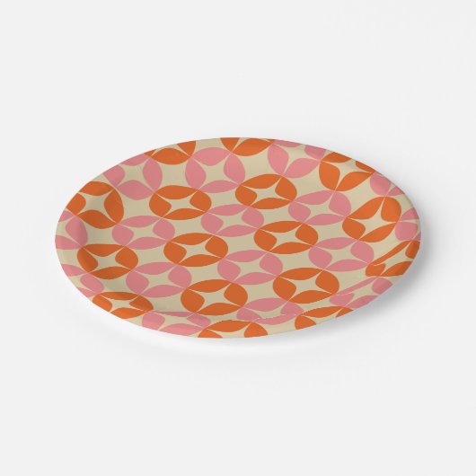Mod Geometrisches Muster in Rosa und Orange Mitte Pappteller (Schrägansicht)